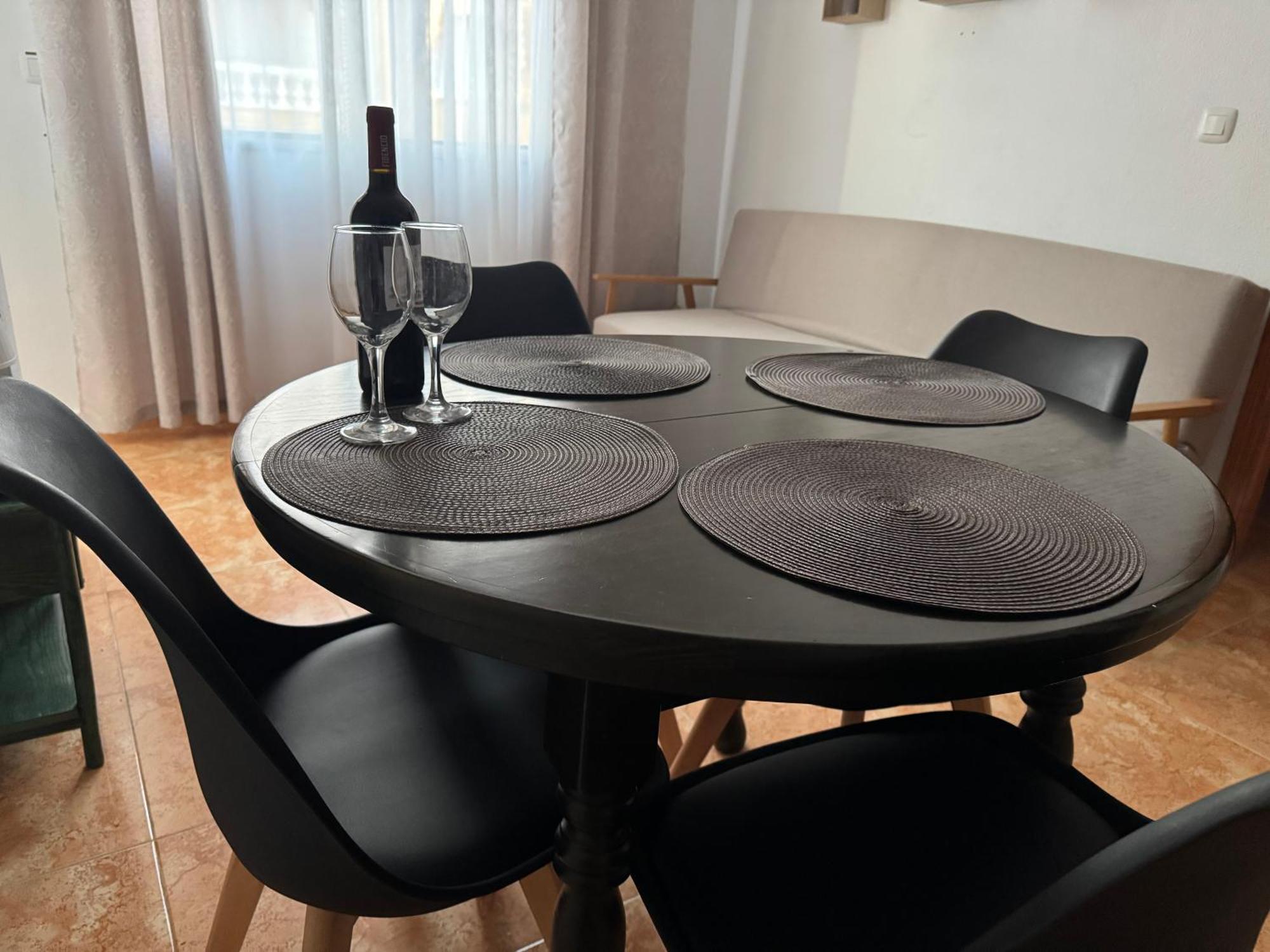 Almuden'S Green Apartment, High-Speed Free Wifi, 250M To Beach, The Center Of تورّيفيِخا المظهر الخارجي الصورة